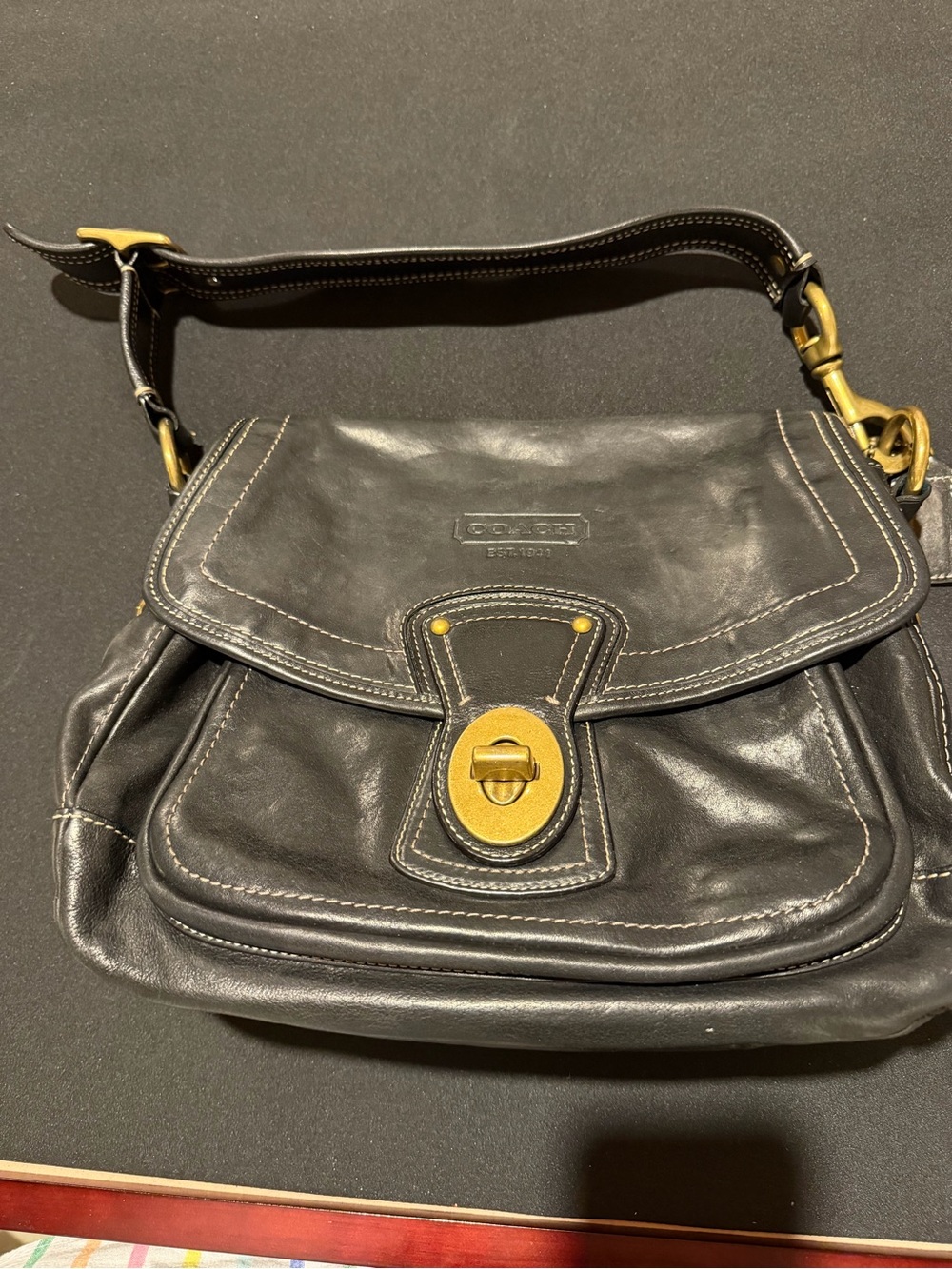 Coach vintage shoulder bag black leather